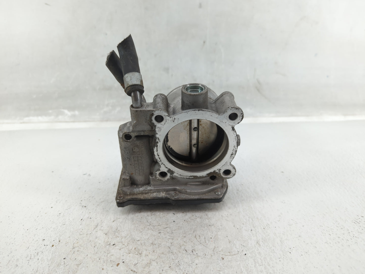 2011-2020 Hyundai Elantra Throttle Body P/N:35100-2E000 Fits Fits 2011 2012 2013 2014 2015 2016 2017 2018 2019 2020 2021 OEM