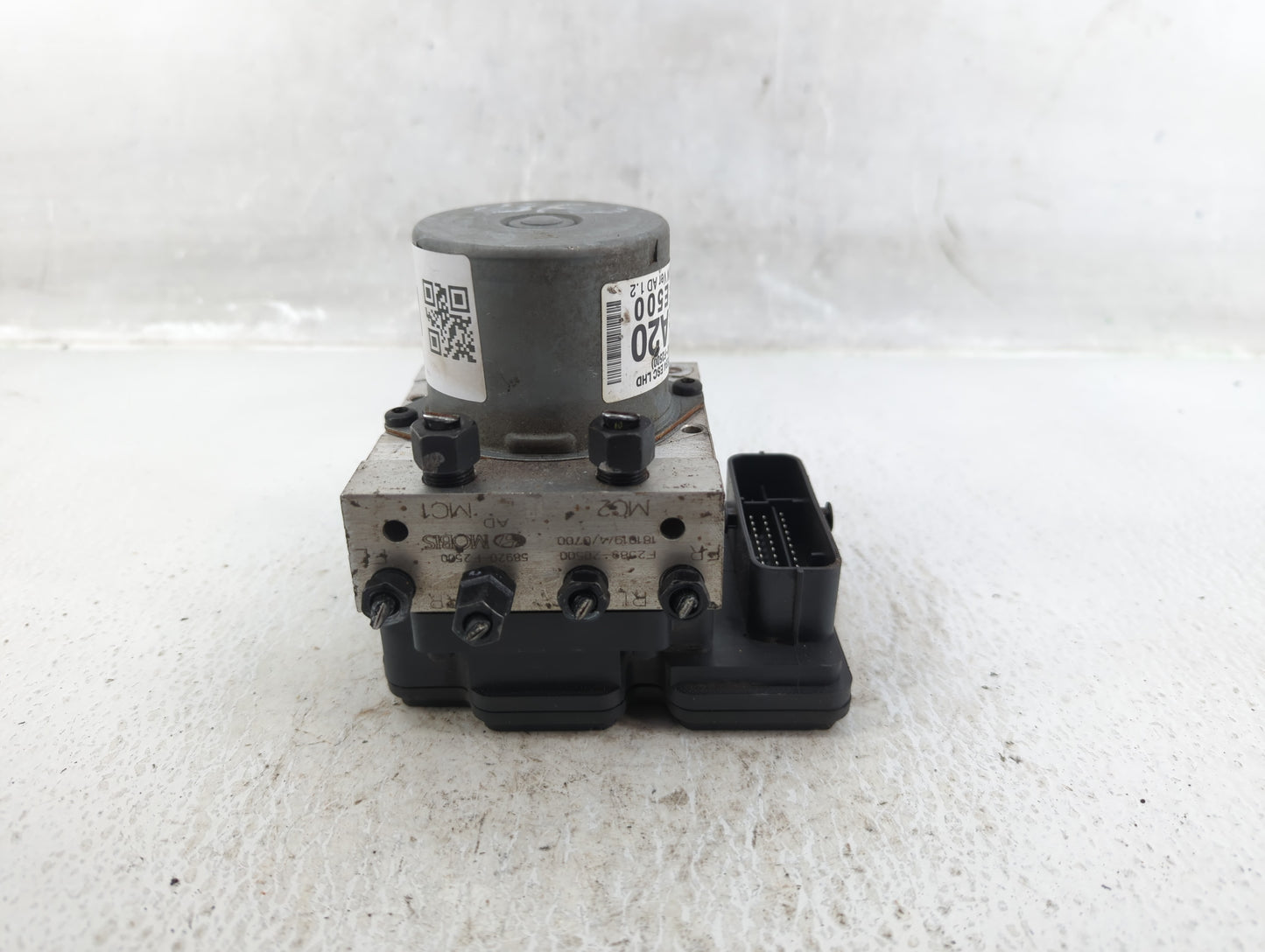 2017-2019 Hyundai Elantra ABS Pump Control Module Replacement P/N:58900-F2500 Fits Fits 2017 2018 2019 OEM Used Auto Parts -