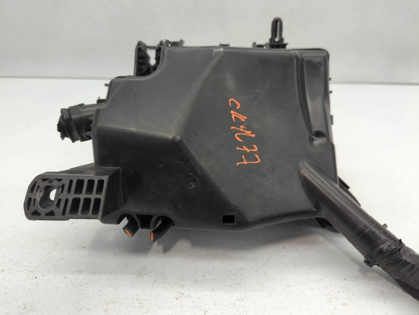 2019-2020 Hyundai Elantra Fusebox Fuse Box Panel Relay Module P/N:91210FAA00AA Fits Fits 2019 2020 OEM Used Auto Parts - Oem