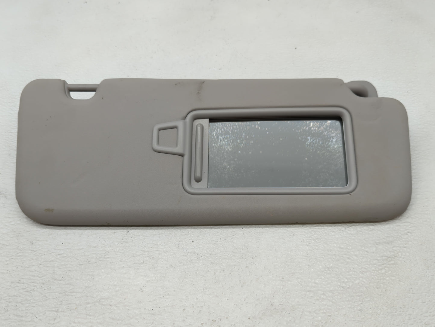 2018-2020 Hyundai Elantra Sun Visor Shade Replacement Passenger Right Mirror Fits Fits 2018 2019 2020 OEM Used Auto Parts - 