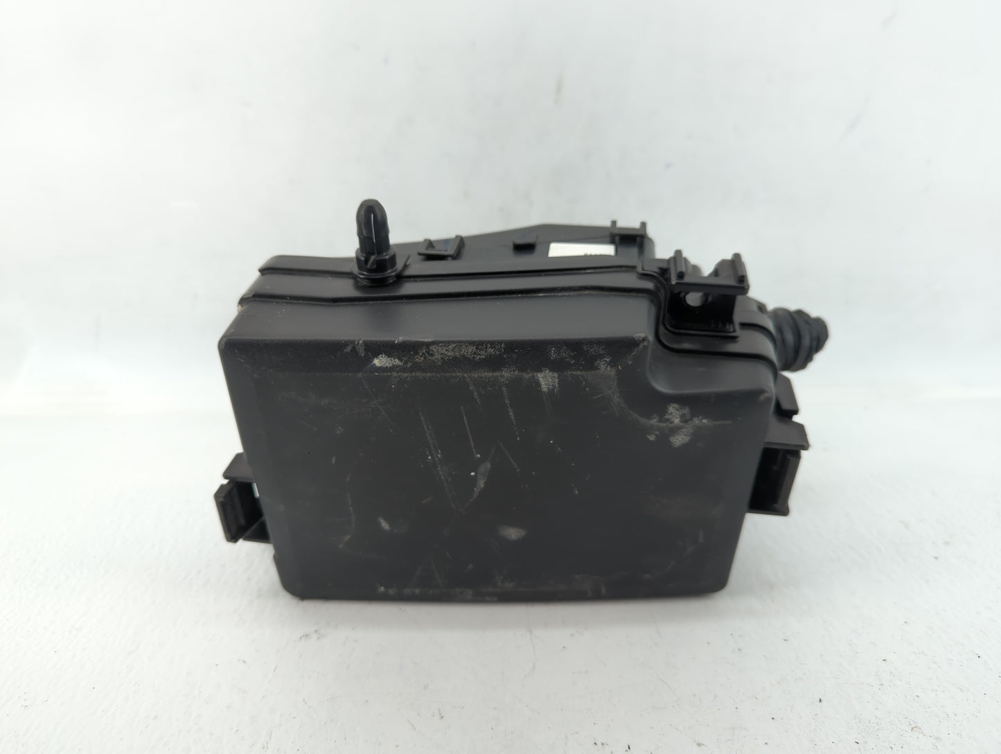 2019-2020 Hyundai Elantra Fusebox Fuse Box Panel Relay Module P/N:91210F3300AA Fits Fits 2019 2020 OEM Used Auto Parts - Oem