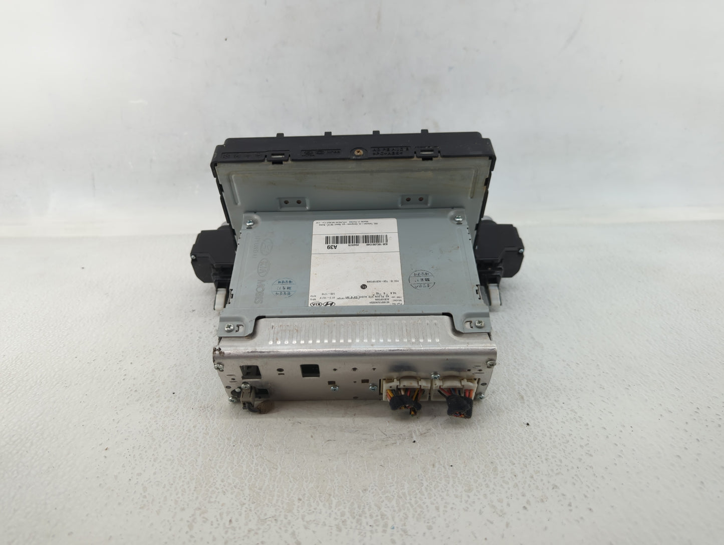 2019-2020 Hyundai Elantra Am Fm Cd Player Radio Receiver - Oemusedautoparts1.com