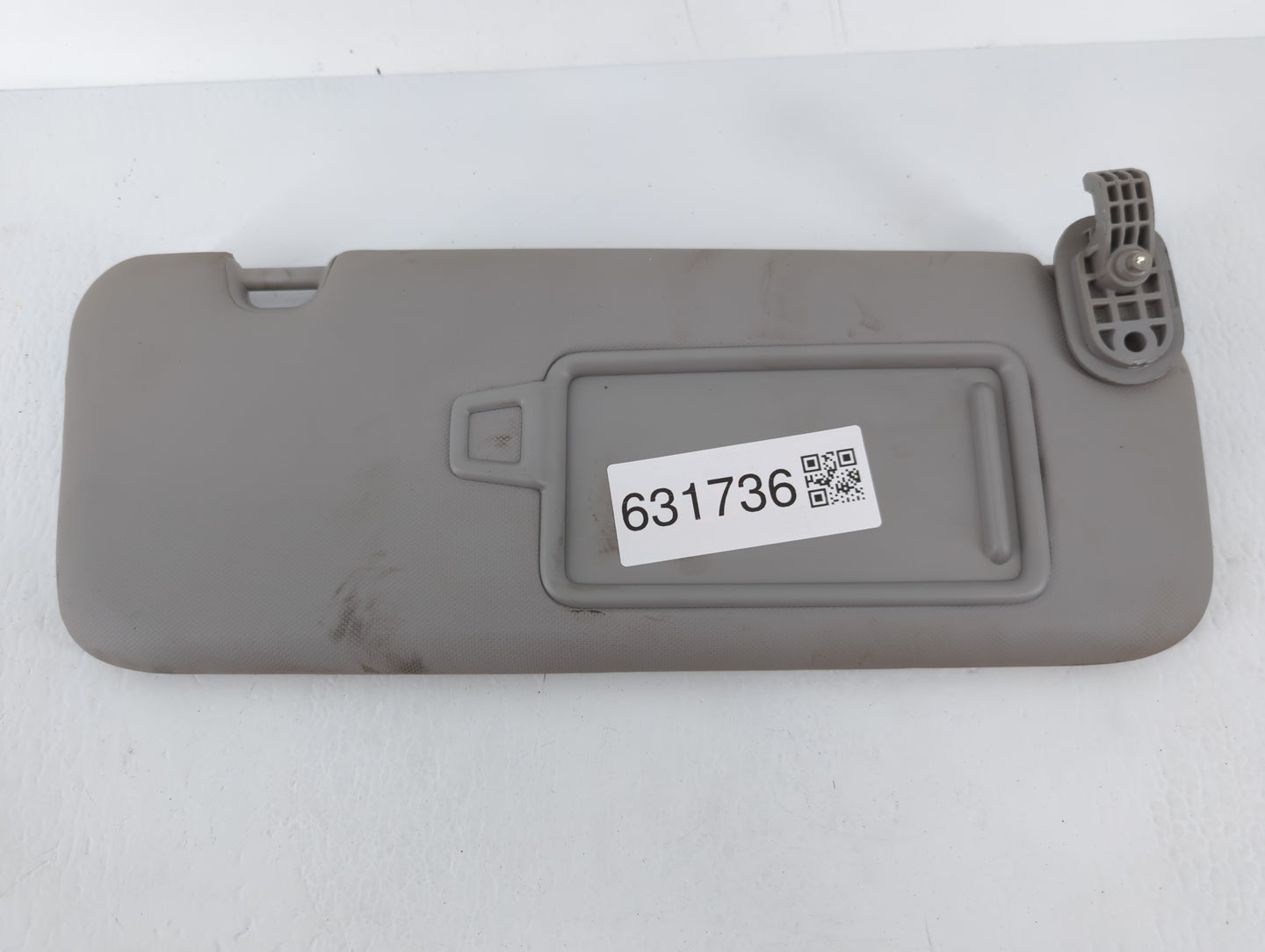 2017-2020 Hyundai Elantra Sun Visor Shade Replacement Passenger Right Mirror Fits Fits 2017 2018 2019 2020 OEM Used Auto Par