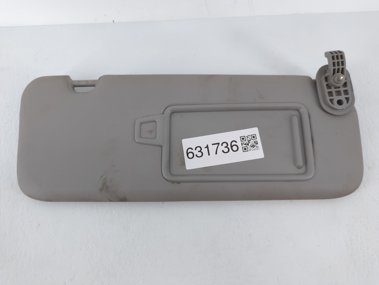 2017-2020 Hyundai Elantra Sun Visor Shade Replacement Passenger Right Mirror Fits Fits 2017 2018 2019 2020 OEM Used Auto Par