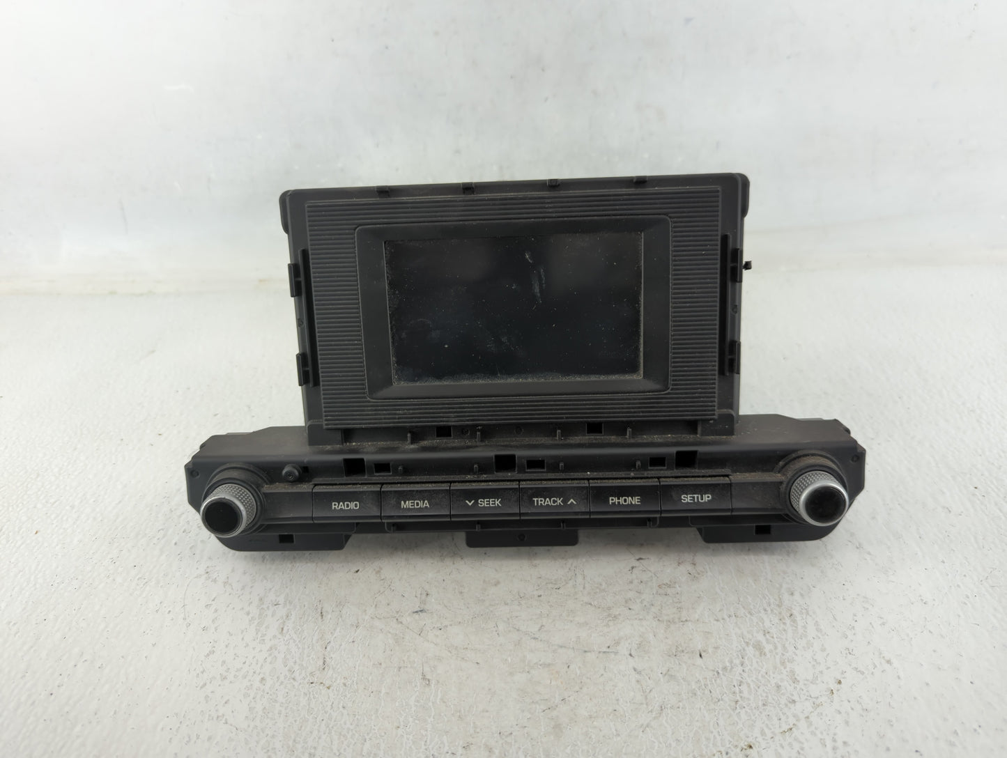 2019-2020 Hyundai Elantra Am Fm Cd Player Radio Receiver - Oemusedautoparts1.com