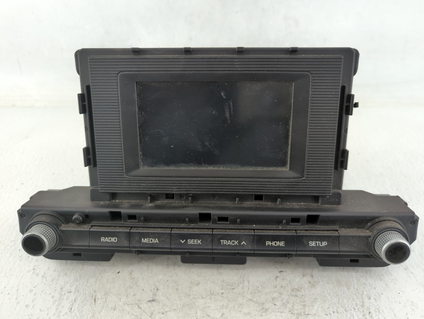 2019-2020 Hyundai Elantra Am Fm Cd Player Radio Receiver - Oemusedautoparts1.com
