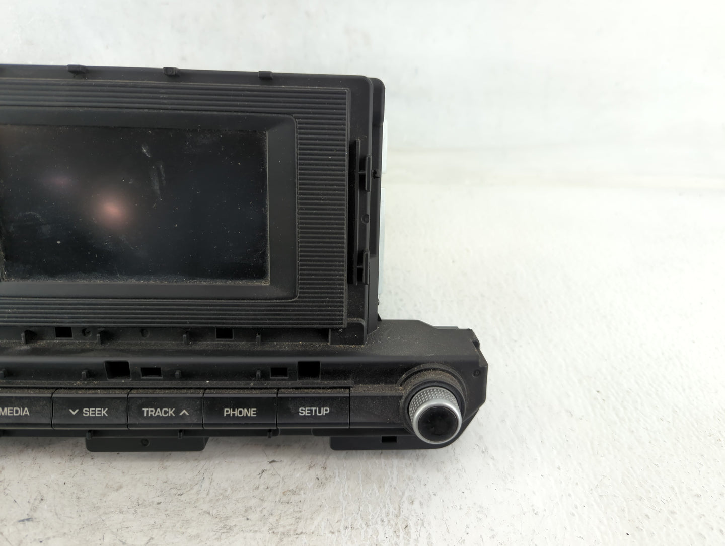 2019-2020 Hyundai Elantra Am Fm Cd Player Radio Receiver - Oemusedautoparts1.com