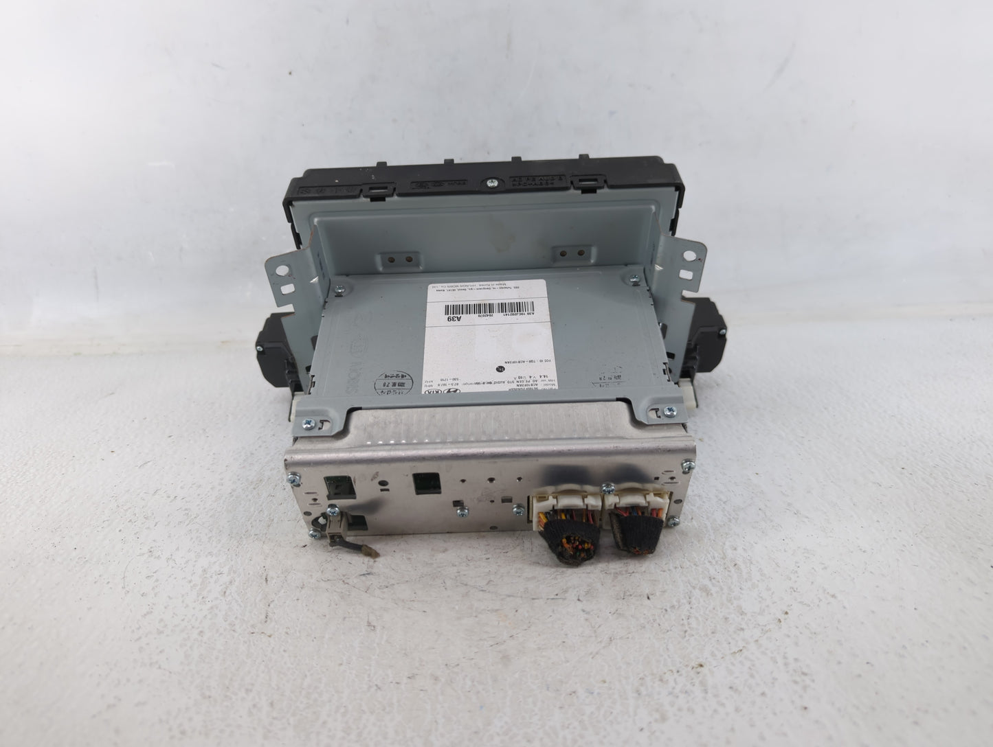 2019-2020 Hyundai Elantra Am Fm Cd Player Radio Receiver - Oemusedautoparts1.com