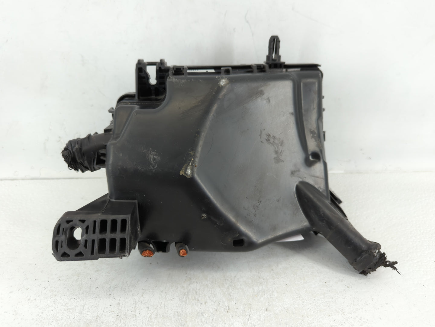 2019-2020 Hyundai Elantra Fusebox Fuse Box Panel Relay Module P/N:91260 F2300 Fits Fits 2019 2020 OEM Used Auto Parts - Oemu