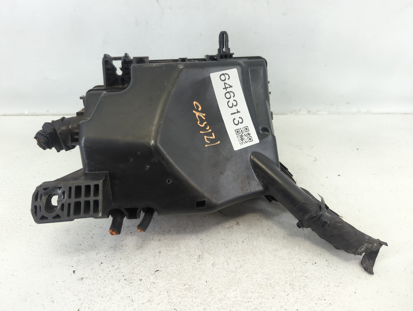 2019-2020 Hyundai Elantra Fusebox Fuse Box Panel Relay Module P/N:91956-F2025 Fits Fits 2019 2020 OEM Used Auto Parts - Oemu