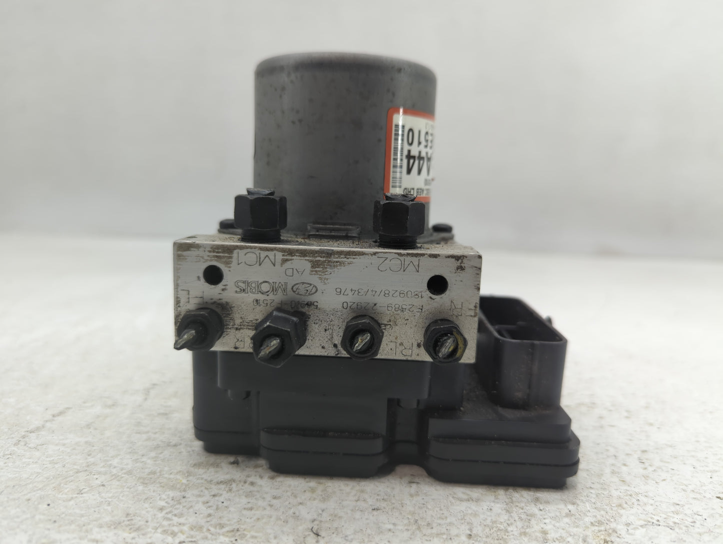 2019 Hyundai Elantra ABS Pump Control Module Replacement P/N:58910-F2510 F2589-22920 Fits OEM Used Auto Parts - Oemusedautop