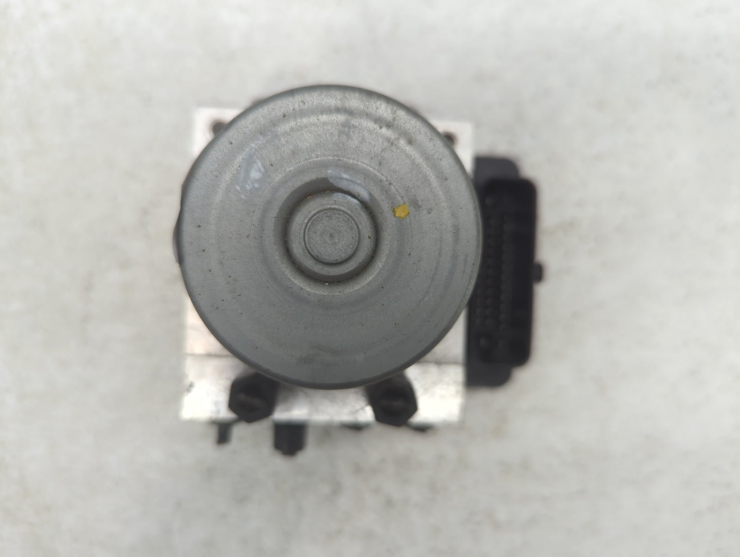 2019 Hyundai Elantra ABS Pump Control Module Replacement P/N:58910-F2510 F2589-22920 Fits OEM Used Auto Parts - Oemusedautop