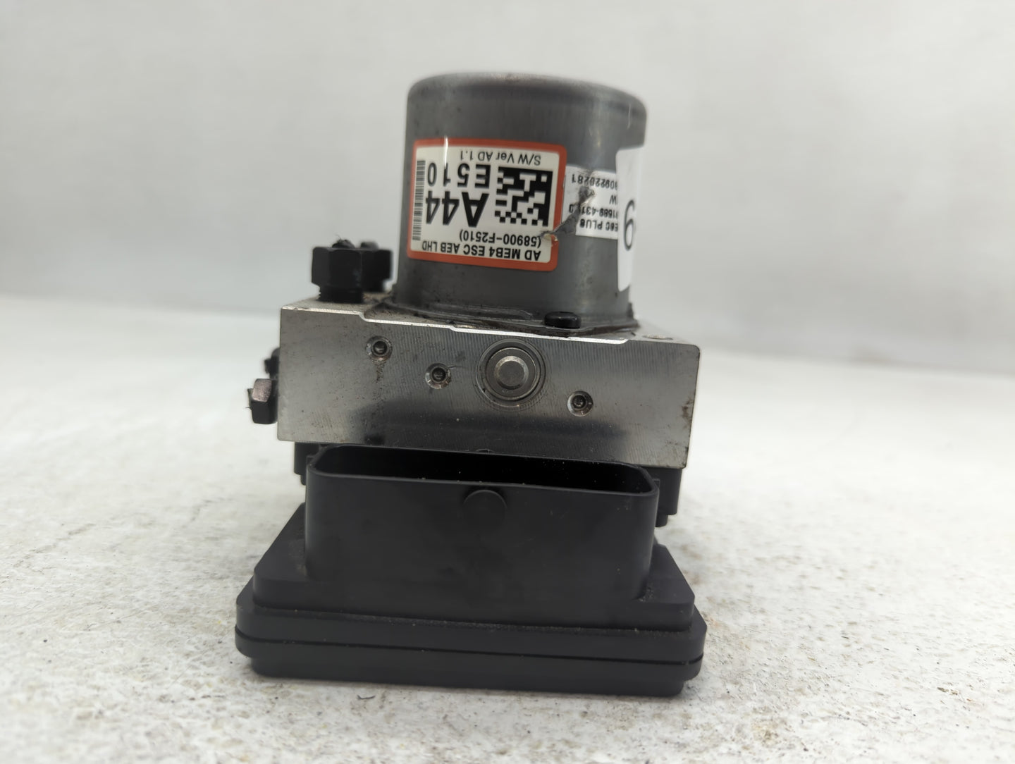2019 Hyundai Elantra ABS Pump Control Module Replacement P/N:58910-F2510 F2589-22920 Fits OEM Used Auto Parts - Oemusedautop