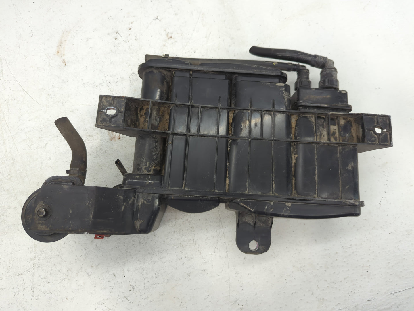 2019 Hyundai Elantra Fuel Vapor Charcoal Canister 663242 - Oemusedautoparts1.com