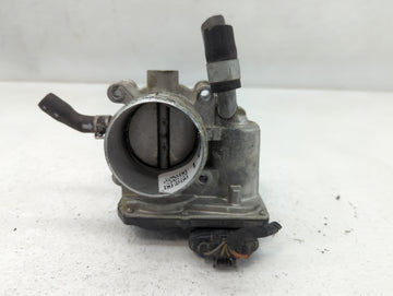 2017-2020 Hyundai Elantra Throttle Body P/N:35100-2B340 Fits Fits 2015 2016 2017 2018 2019 2020 2021 2022 OEM Used Auto Part