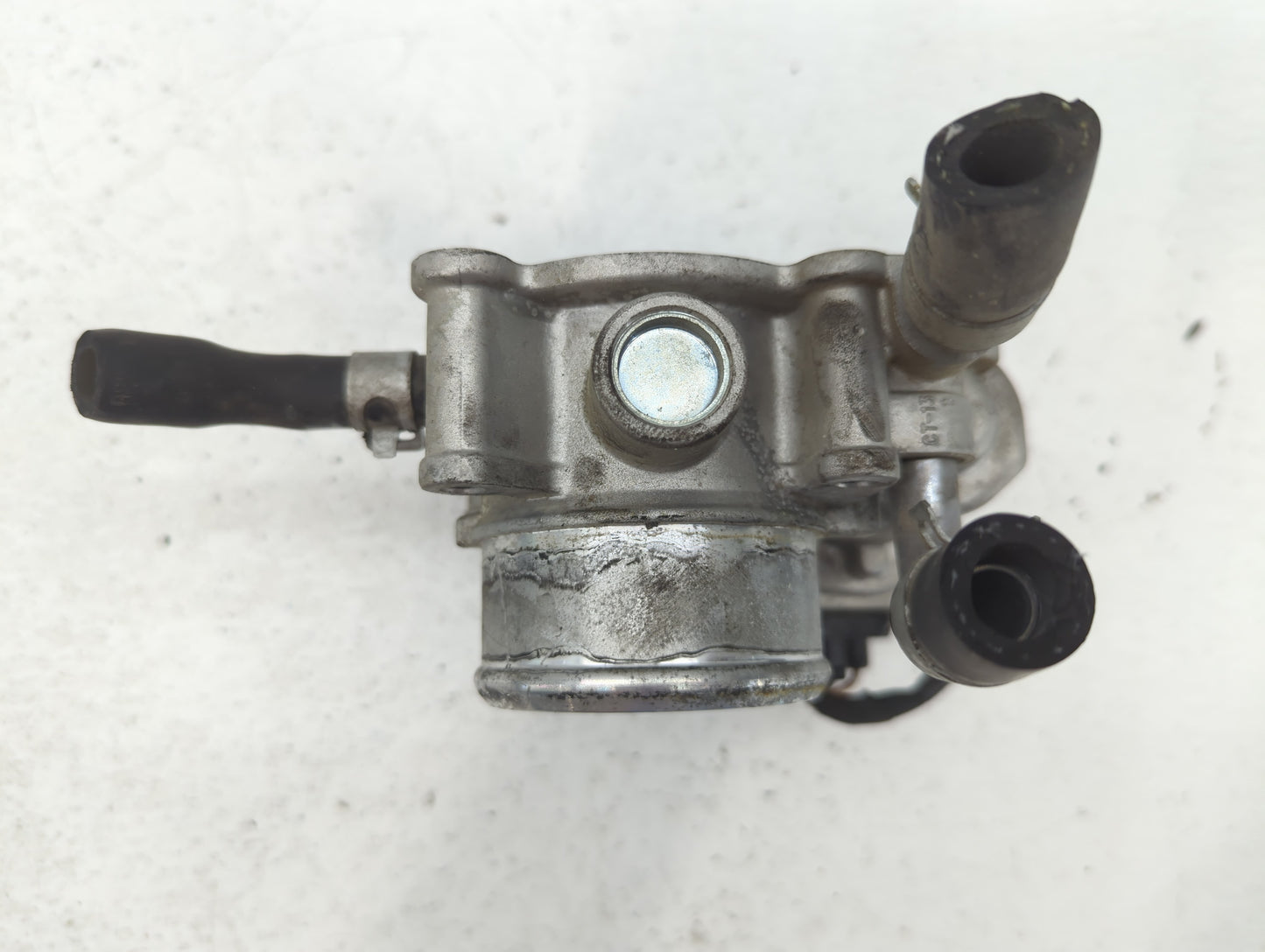 2017-2020 Hyundai Elantra Throttle Body P/N:35100-2B340 Fits Fits 2015 2016 2017 2018 2019 2020 2021 2022 OEM Used Auto Part