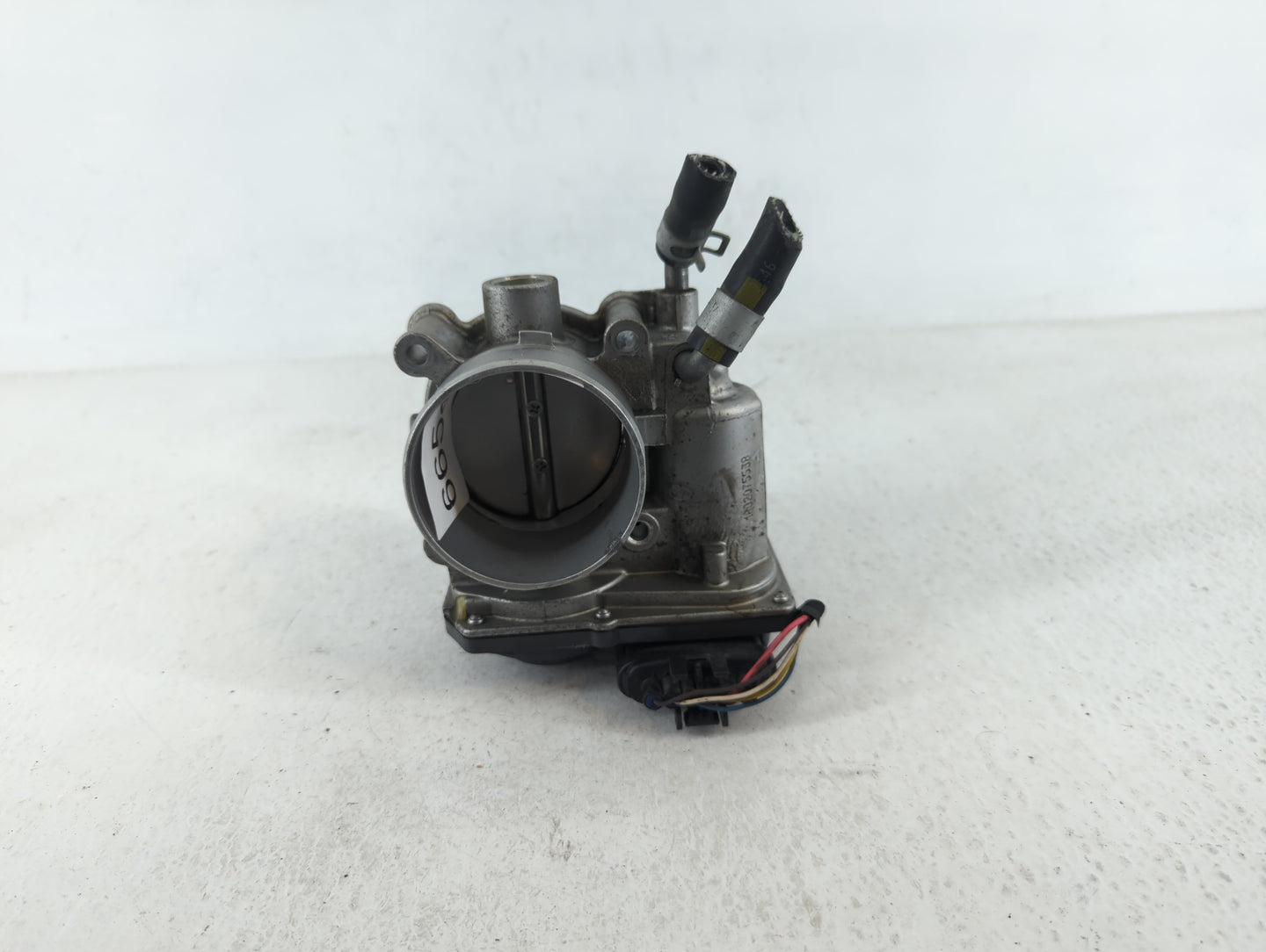 2011-2020 Hyundai Elantra Throttle Body P/N:5323 02B09 35100-2E000 Fits OEM Used Auto Parts - Oemusedautoparts1.com