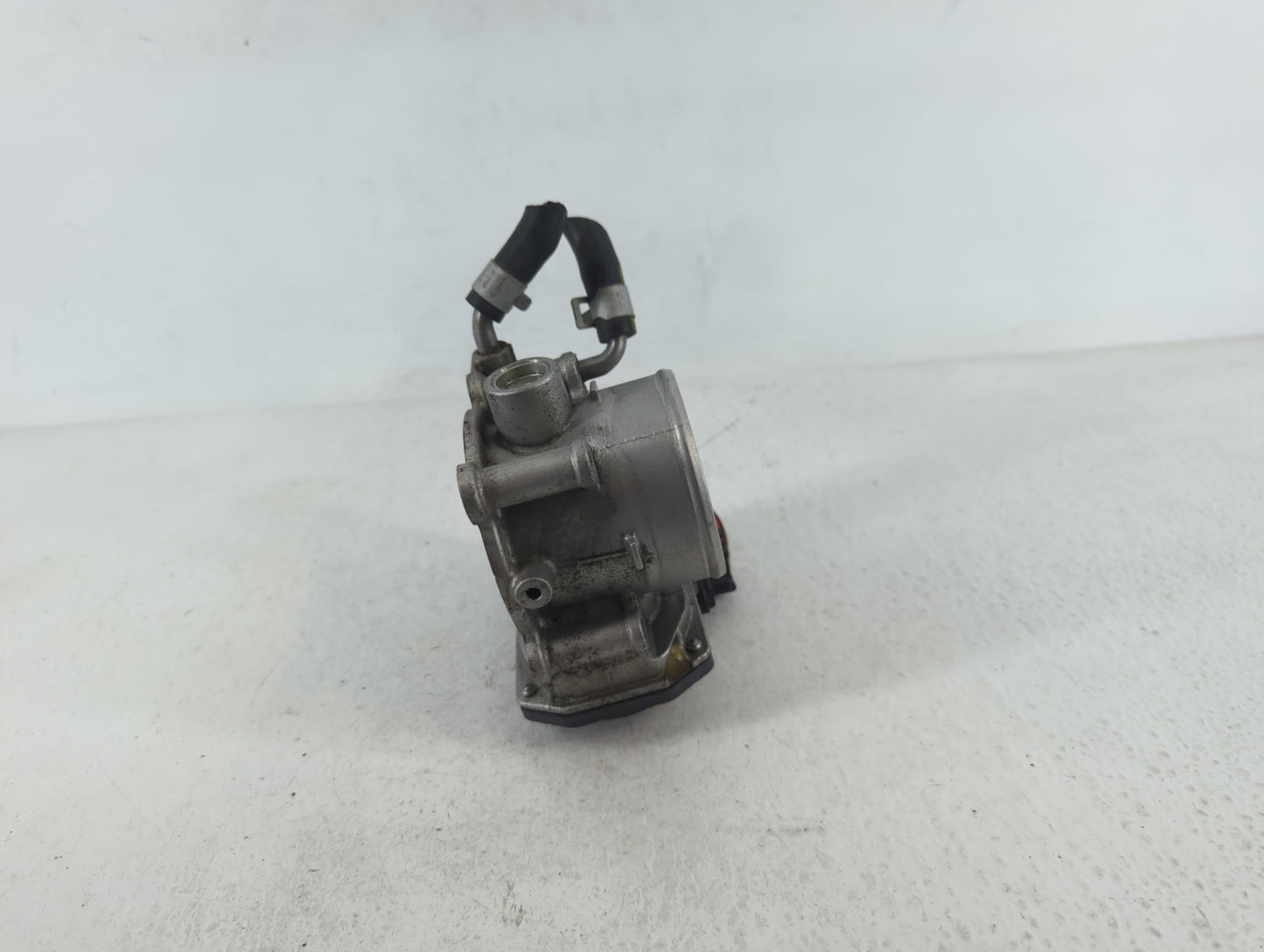 2011-2020 Hyundai Elantra Throttle Body P/N:5323 02B09 35100-2E000 Fits OEM Used Auto Parts - Oemusedautoparts1.com