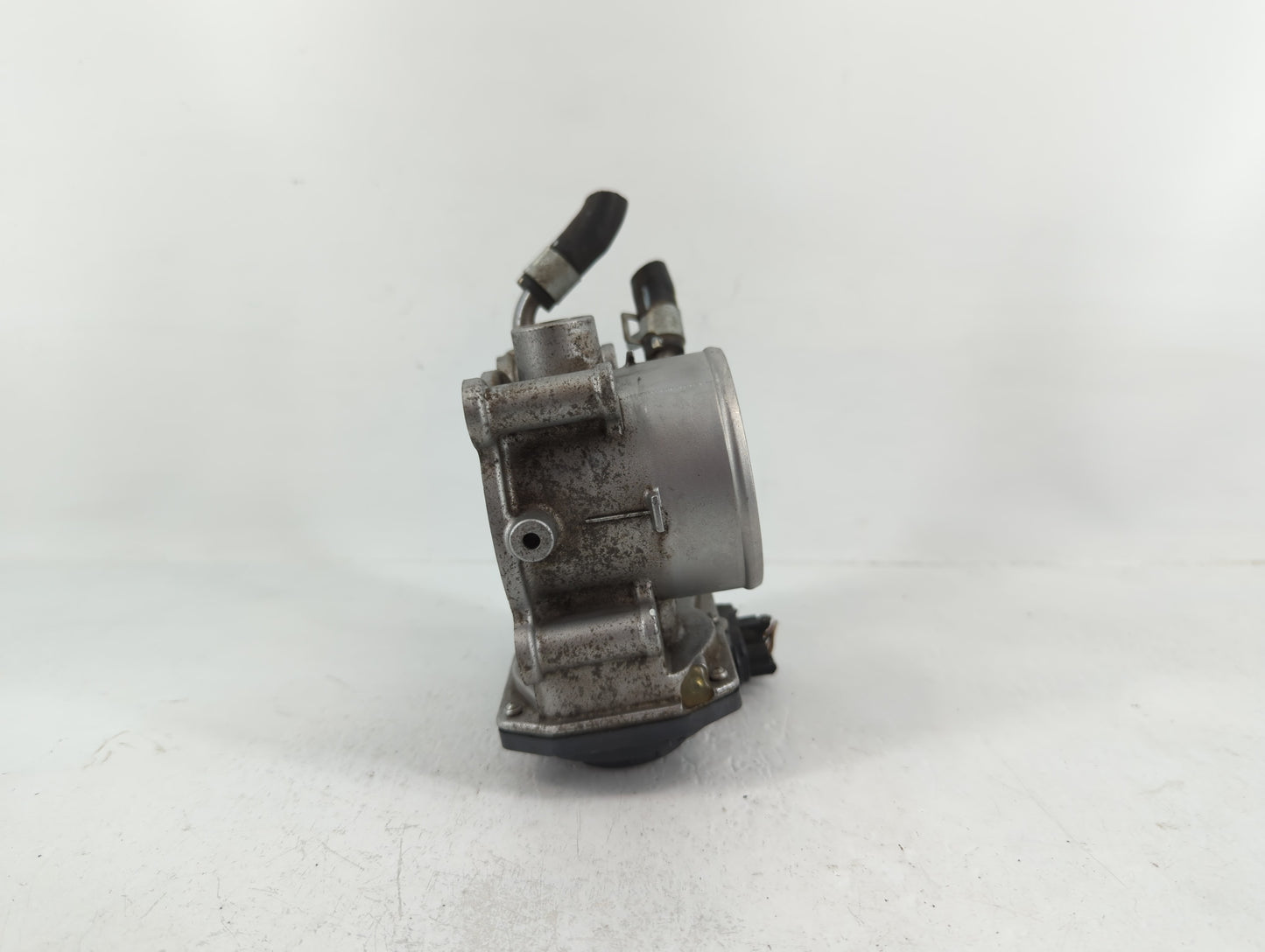 2011-2020 Hyundai Elantra Throttle Body P/N:35100-2E000 Fits Fits 2011 2012 2013 2014 2015 2016 2017 2018 2019 2020 2021 OEM