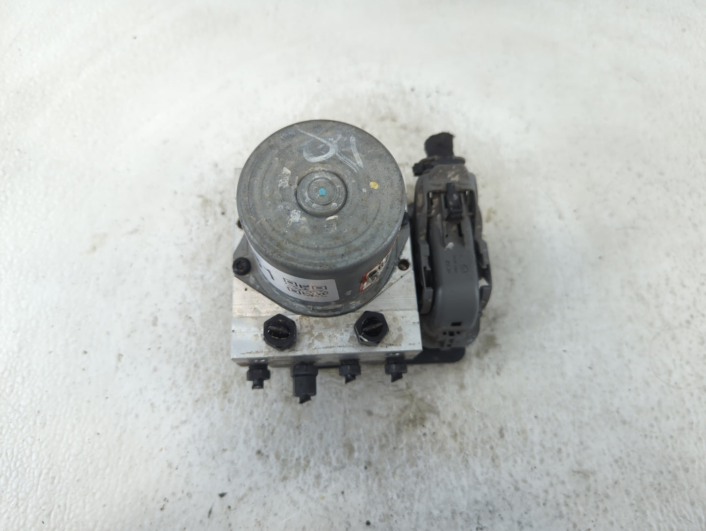 2019 Hyundai Elantra ABS Pump Control Module Replacement P/N:58910-F2510 F2589-22920 Fits OEM Used Auto Parts - Oemusedautop