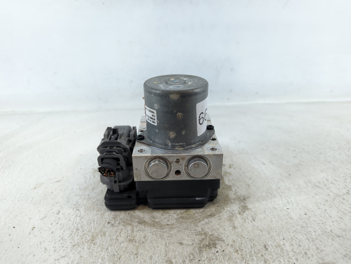 2019 Hyundai Elantra ABS Pump Control Module Replacement P/N:58910-F2510 F2589-22920 Fits OEM Used Auto Parts - Oemusedautop