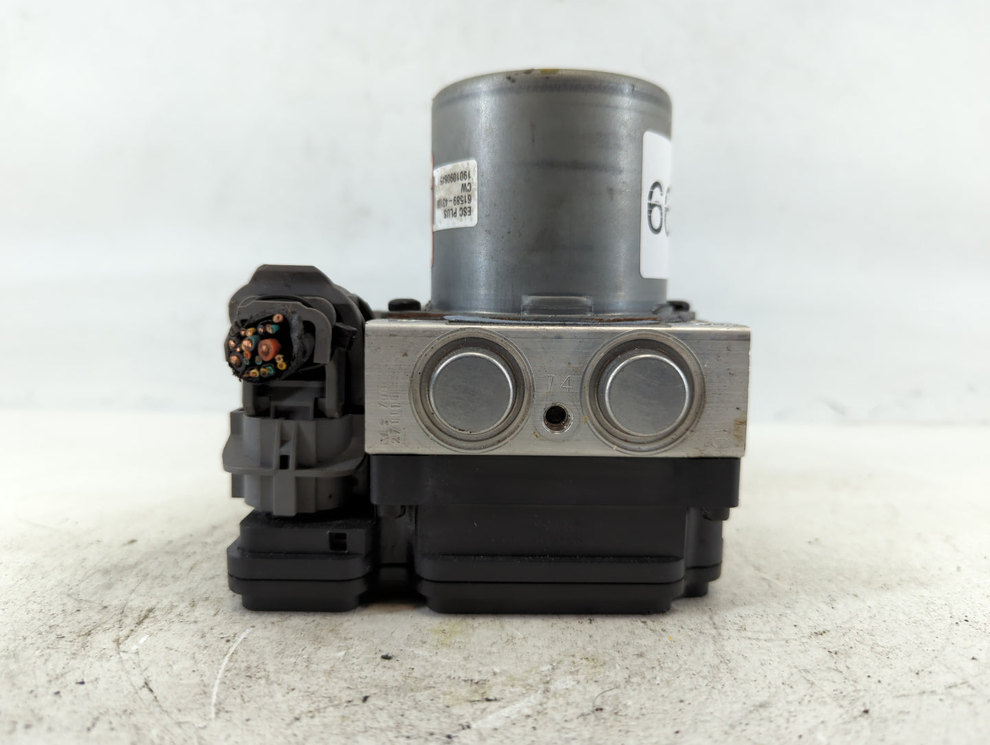 2019 Hyundai Elantra ABS Pump Control Module Replacement P/N:58910-F2510 F2589-22920 Fits OEM Used Auto Parts - Oemusedautop