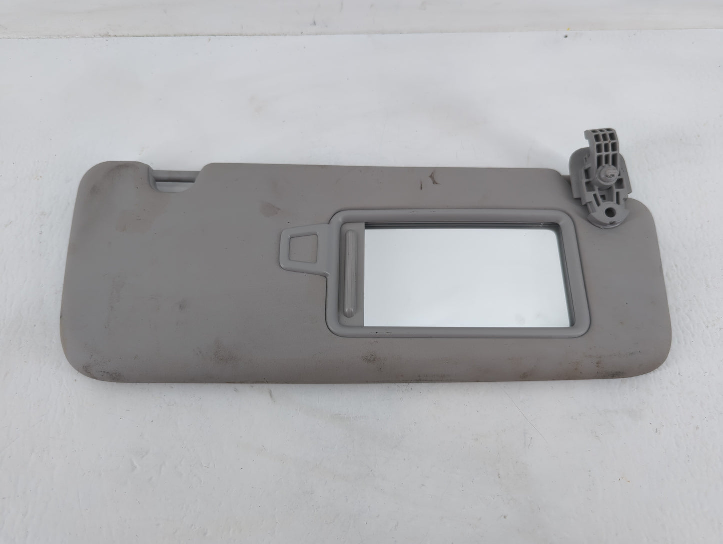 2018-2020 Hyundai Elantra Sun Visor Shade Replacement Driver Left Mirror Fits Fits 2018 2019 2020 OEM Used Auto Parts - Oemu