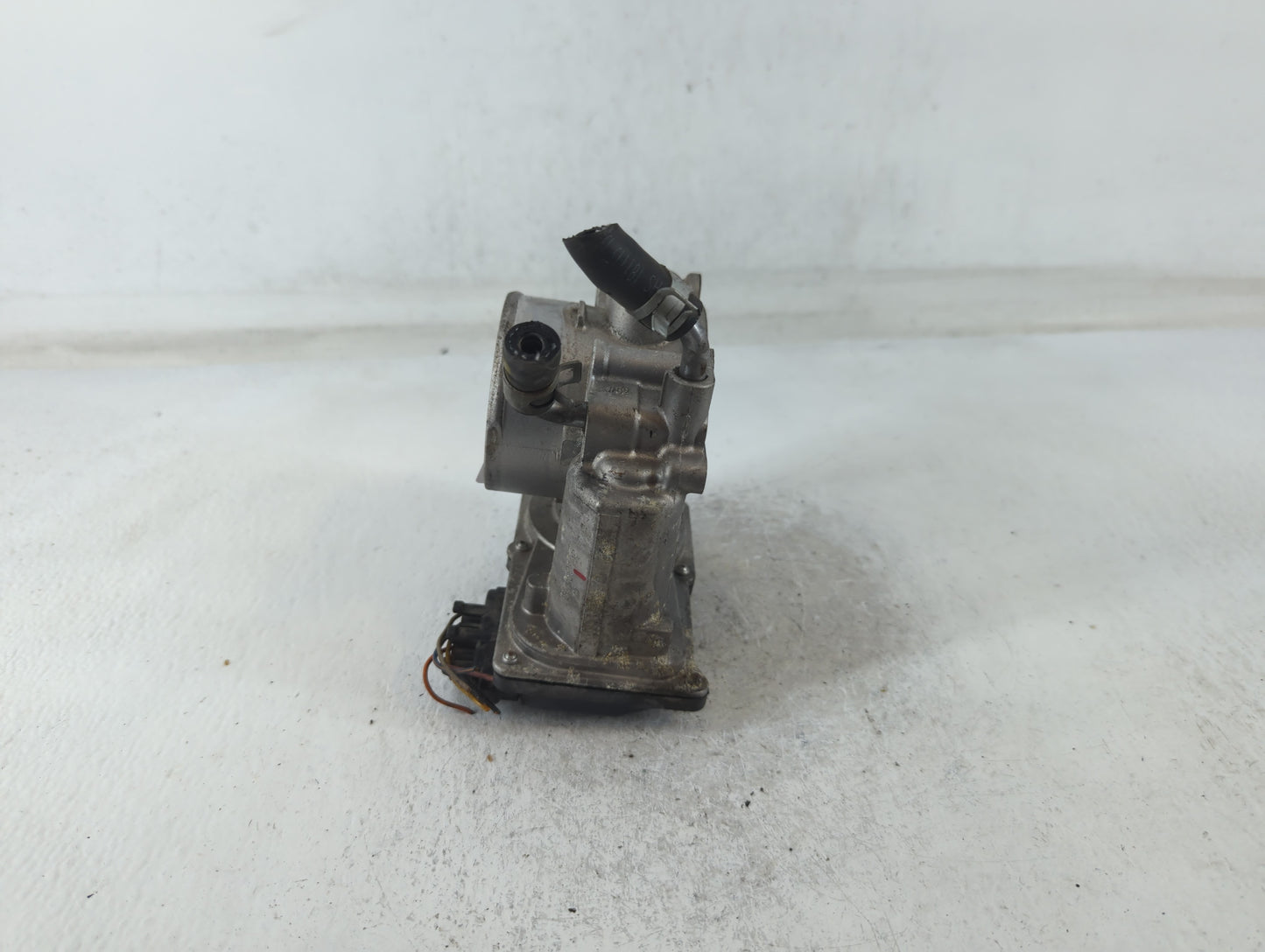 2011-2020 Hyundai Elantra Throttle Body P/N:5323 11B16 35100-2E000 Fits OEM Used Auto Parts - Oemusedautoparts1.com
