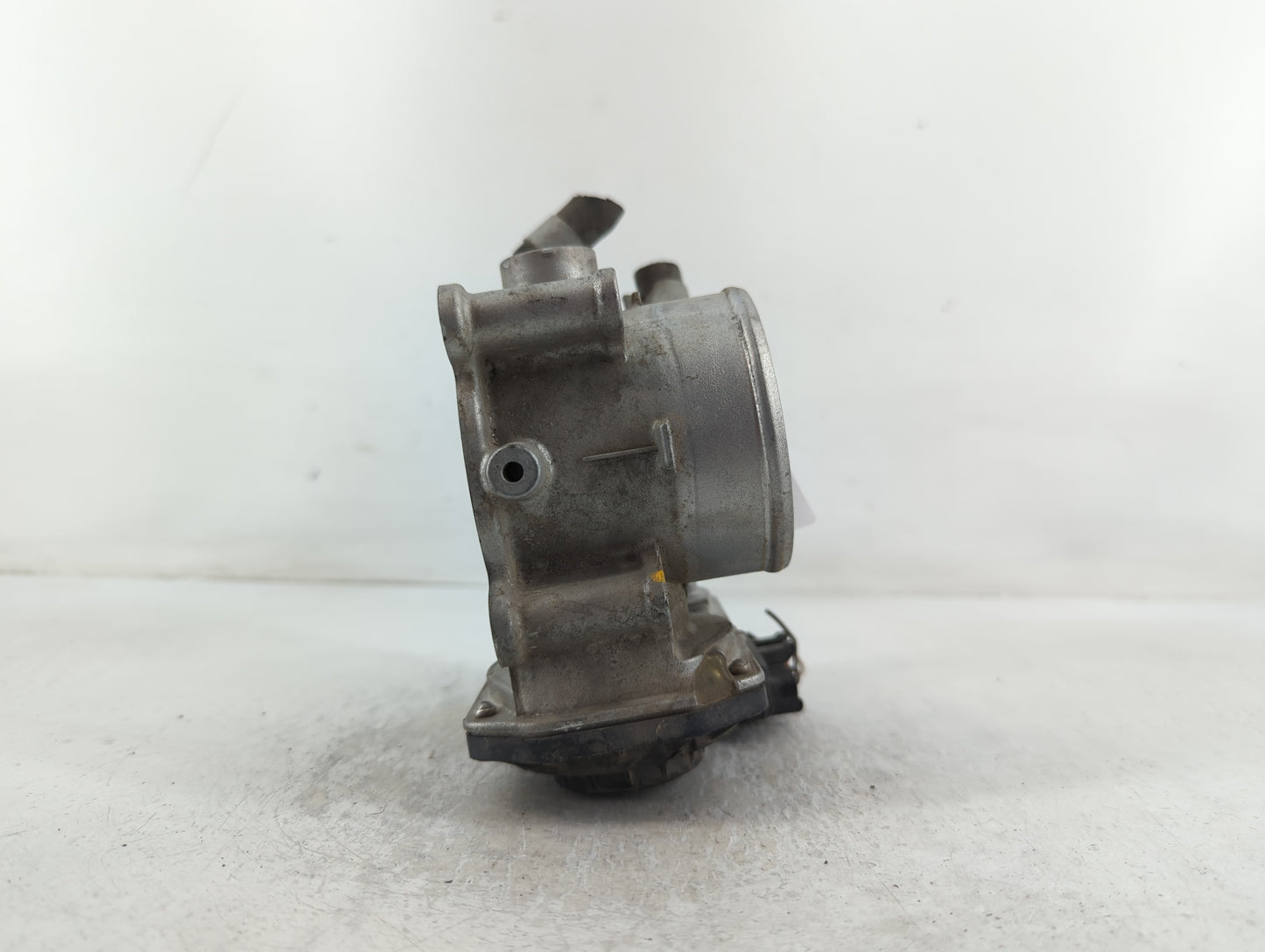 2011-2020 Hyundai Elantra Throttle Body P/N:35100-2E000 Fits Fits 2011 2012 2013 2014 2015 2016 2017 2018 2019 2020 2021 OEM