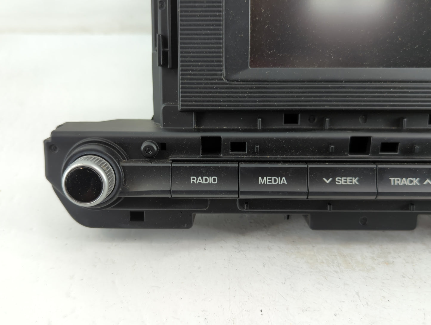 2019-2020 Hyundai Elantra Am Fm Cd Player Radio Receiver - Oemusedautoparts1.com