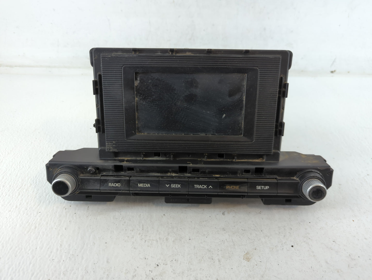 2019-2020 Hyundai Elantra Radio AM FM Cd Player Receiver Replacement P/N:96180-F2UA0SSH Fits Fits 2019 2020 OEM Used Auto Pa
