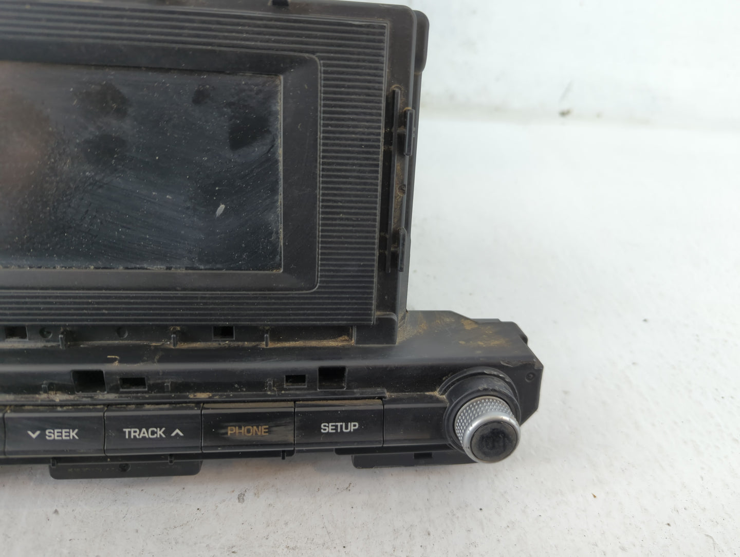 2019-2020 Hyundai Elantra Radio AM FM Cd Player Receiver Replacement P/N:96180-F2UA0SSH Fits Fits 2019 2020 OEM Used Auto Pa