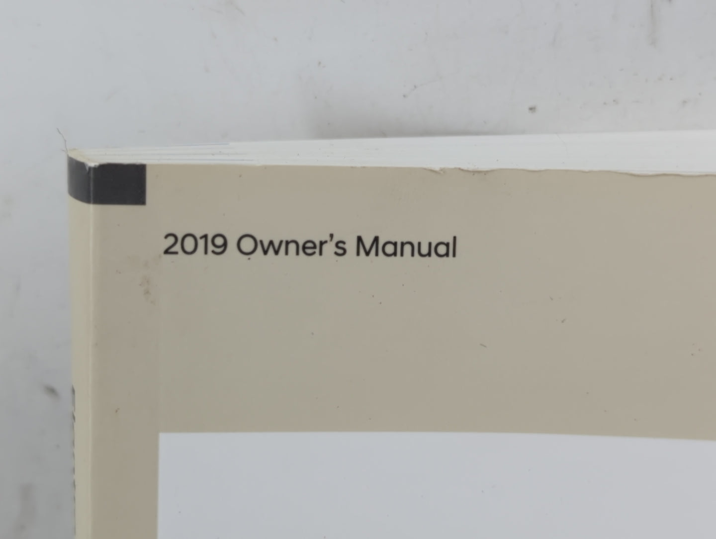 2019 Hyundai Elantra Owners Manual Book Guide P/N:JF2O-EC8NC OEM Used Auto Parts - Oemusedautoparts1.com