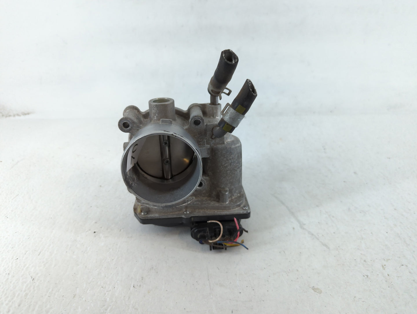 2011-2020 Hyundai Elantra Throttle Body P/N:35100-2E000 Fits Fits 2011 2012 2013 2014 2015 2016 2017 2018 2019 2020 2021 OEM