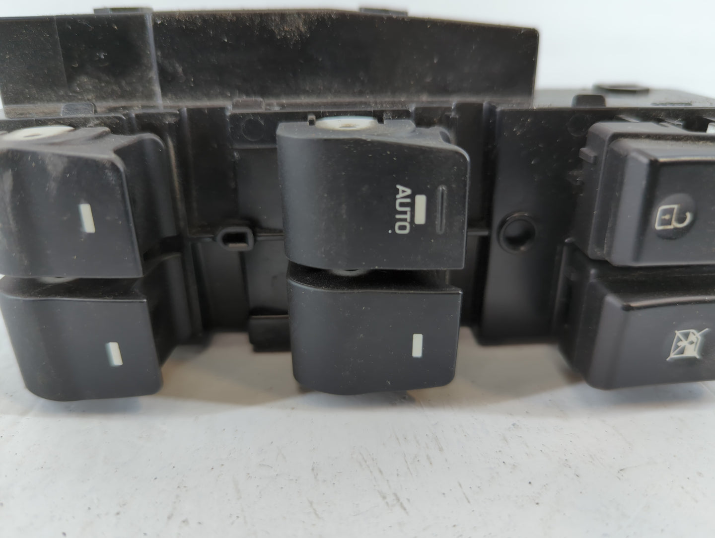 2017-2020 Hyundai Elantra Master Power Window Switch Replacement Driver Side Left P/N:190218 0000124 Fits Fits 2017 2018 201