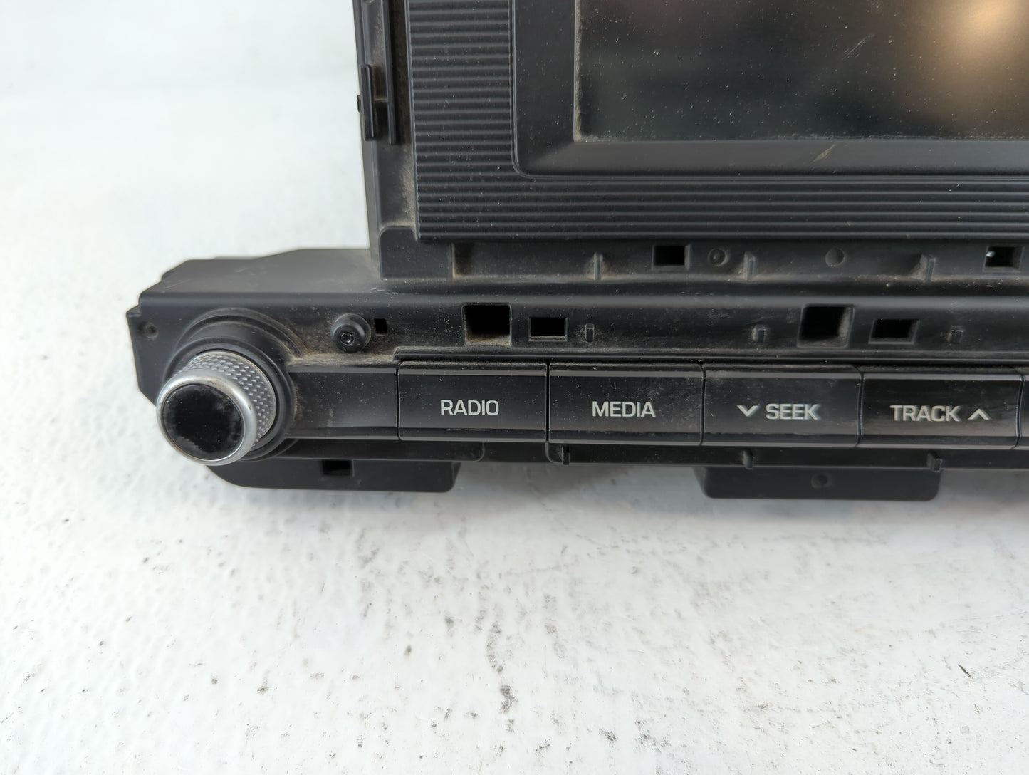 2019-2020 Hyundai Elantra Am Fm Cd Player Radio Receiver - Oemusedautoparts1.com