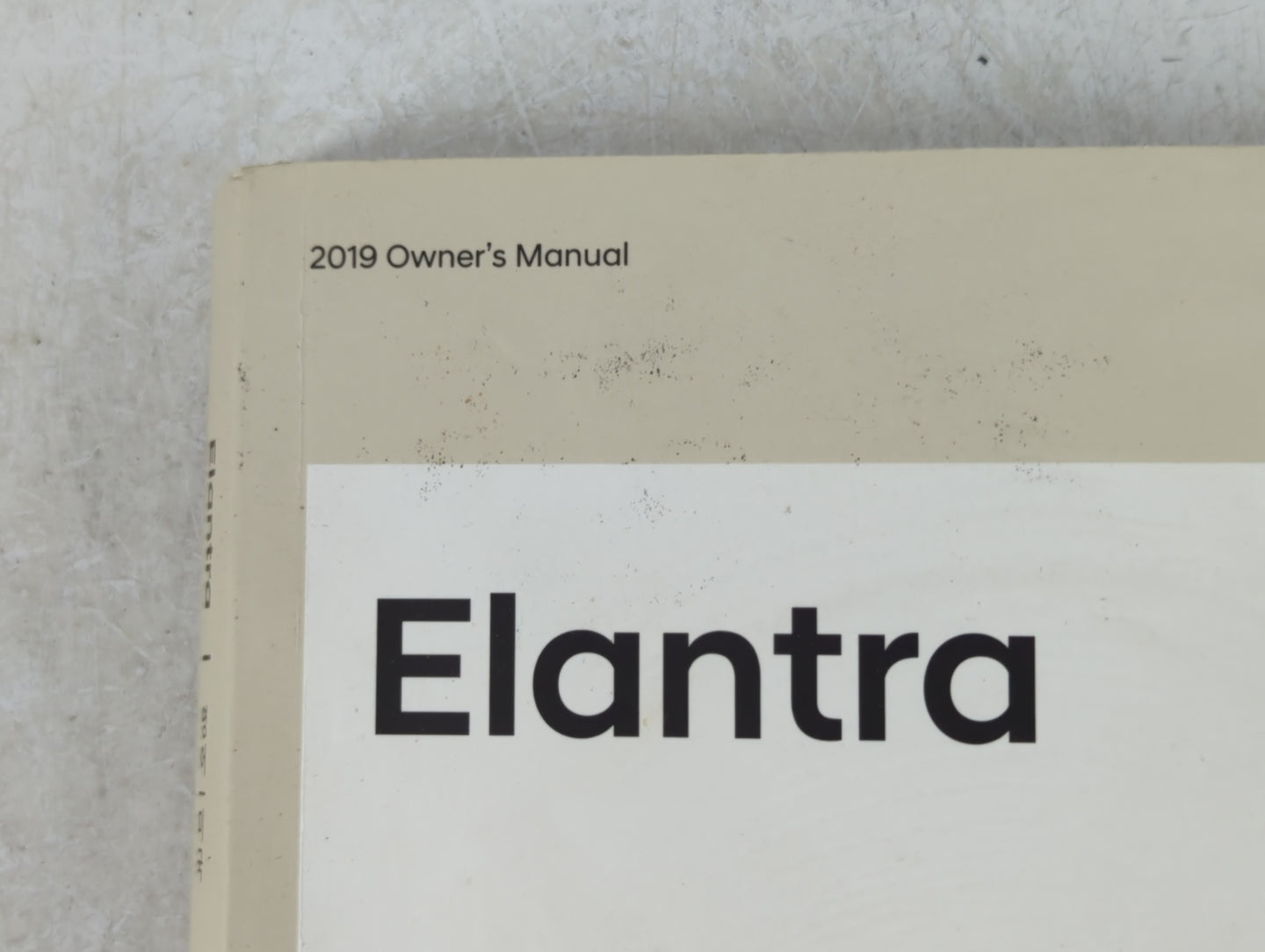 2019 Hyundai Elantra Owners Manual Book Guide P/N:JF20-EU80F OEM Used Auto Parts - Oemusedautoparts1.com