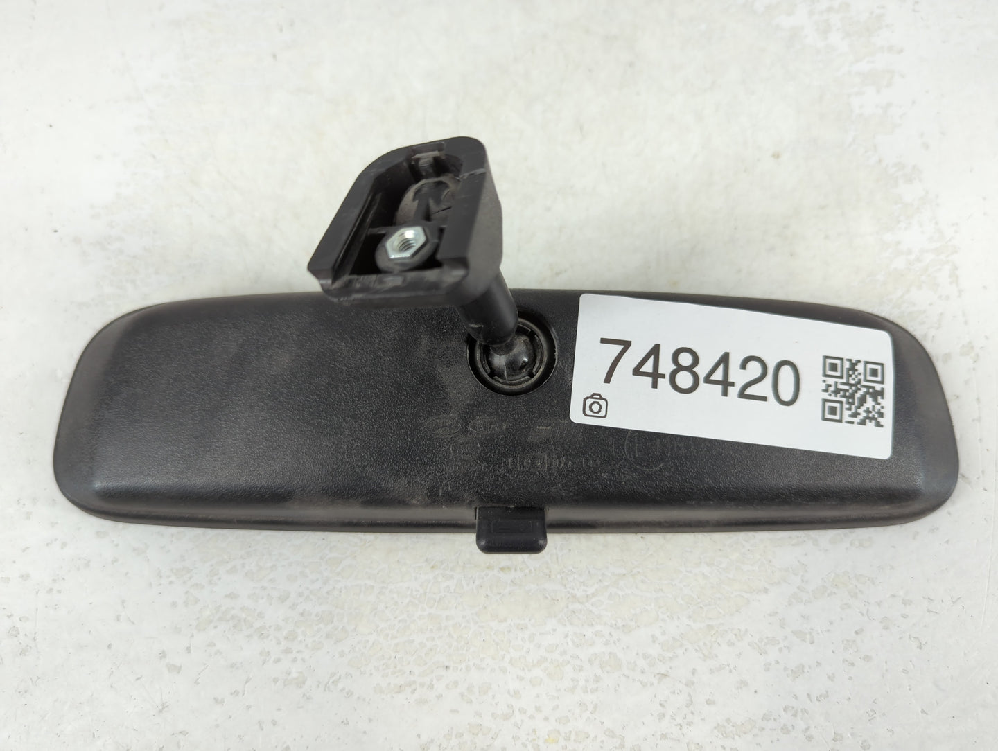 2013-2020 Hyundai Elantra Interior Rear View Mirror Replacement OEM P/N:E4012143 Fits OEM Used Auto Parts - Oemusedautoparts