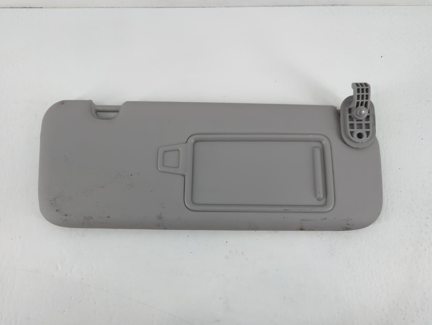 2017-2020 Hyundai Elantra Sun Visor Shade Replacement Passenger Right Mirror Fits Fits 2017 2018 2019 2020 OEM Used Auto Par