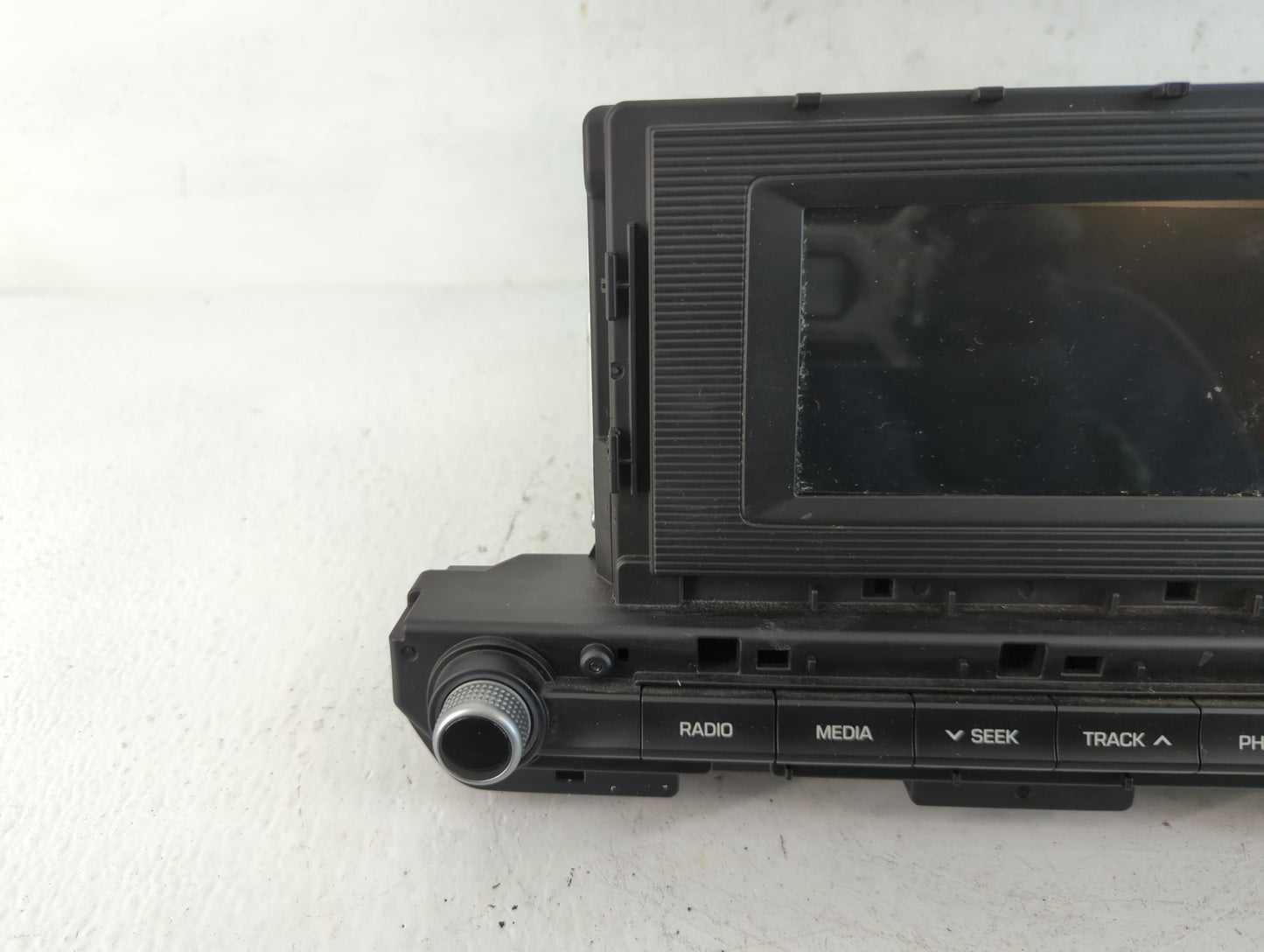 2019-2020 Hyundai Elantra Am Fm Cd Player Radio Receiver - Oemusedautoparts1.com