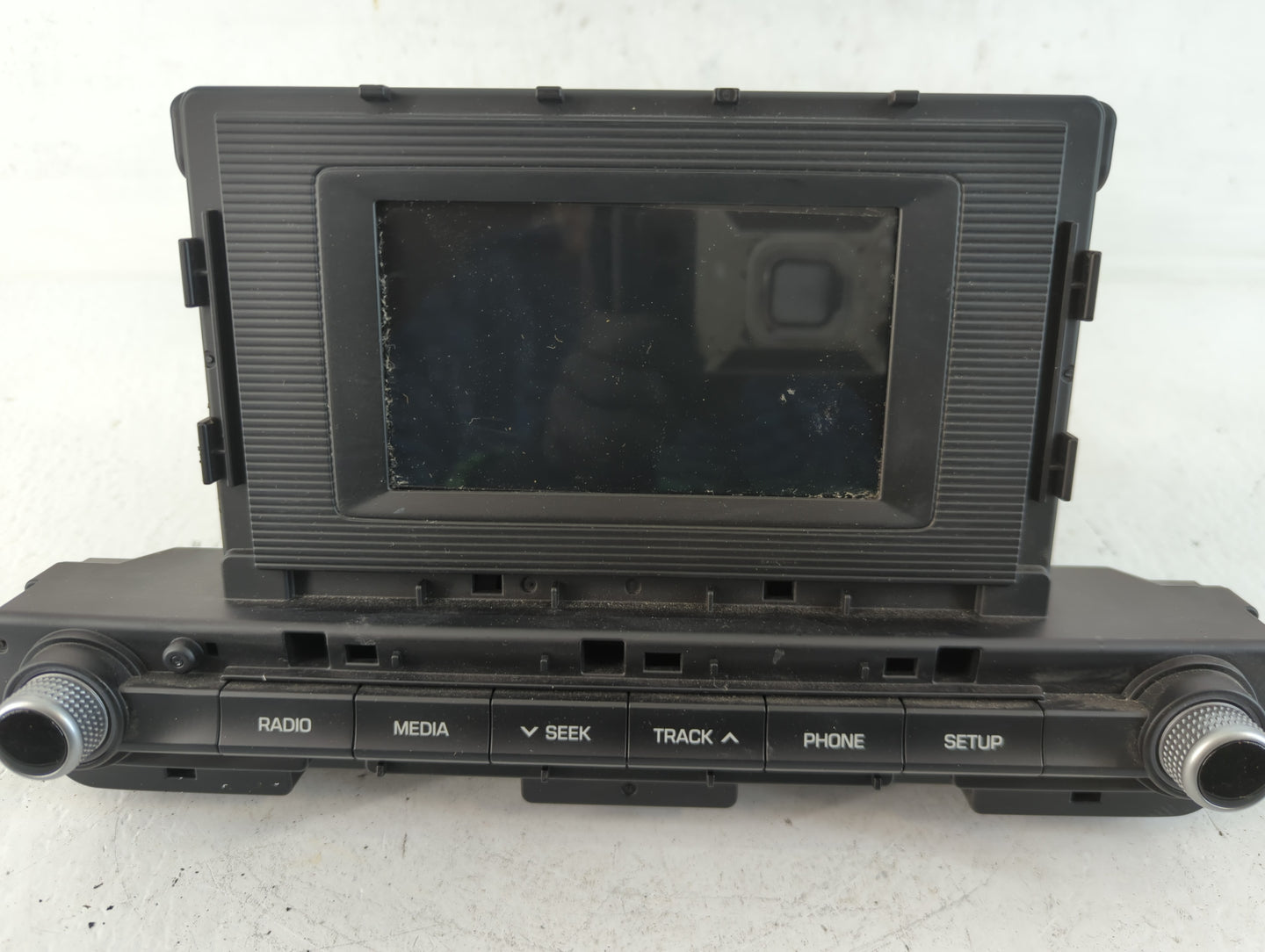 2019-2020 Hyundai Elantra Am Fm Cd Player Radio Receiver - Oemusedautoparts1.com