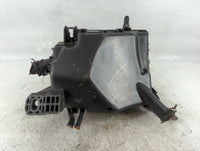 2019-2020 Hyundai Elantra Fusebox Fuse Box Panel Relay Module P/N:91260 F2270 Fits Fits 2019 2020 OEM Used Auto Parts - Oemu