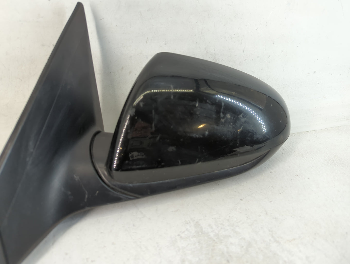 2017-2020 Hyundai Elantra Driver Side View Mirror - Left Door Mirror OEM Used - Oemusedautoparts1.com