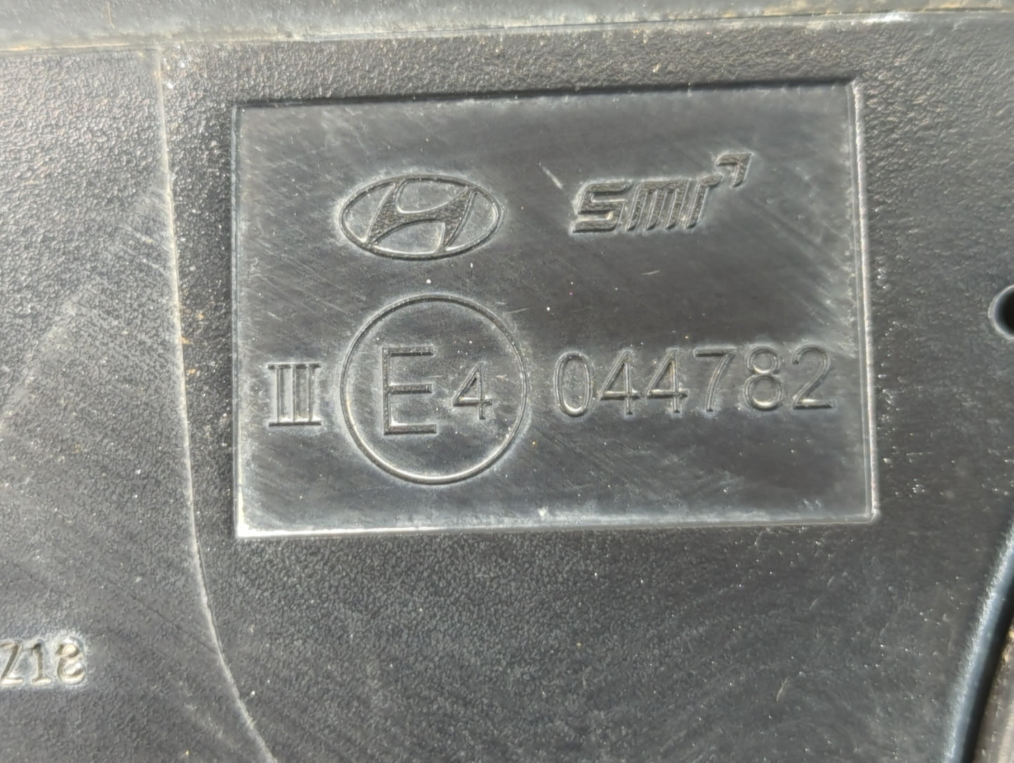 2017-2020 Hyundai Elantra Driver Side View Mirror - Left Door Mirror OEM Used - Oemusedautoparts1.com