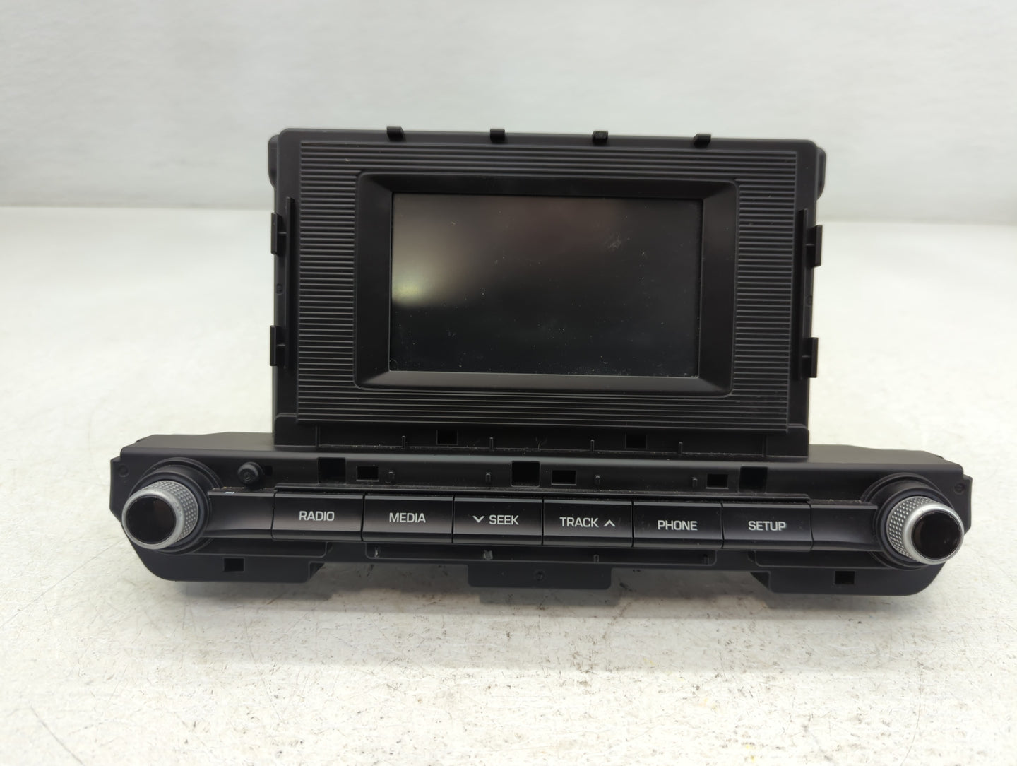 2019-2020 Hyundai Elantra Am Fm Cd Player Radio Receiver - Oemusedautoparts1.com