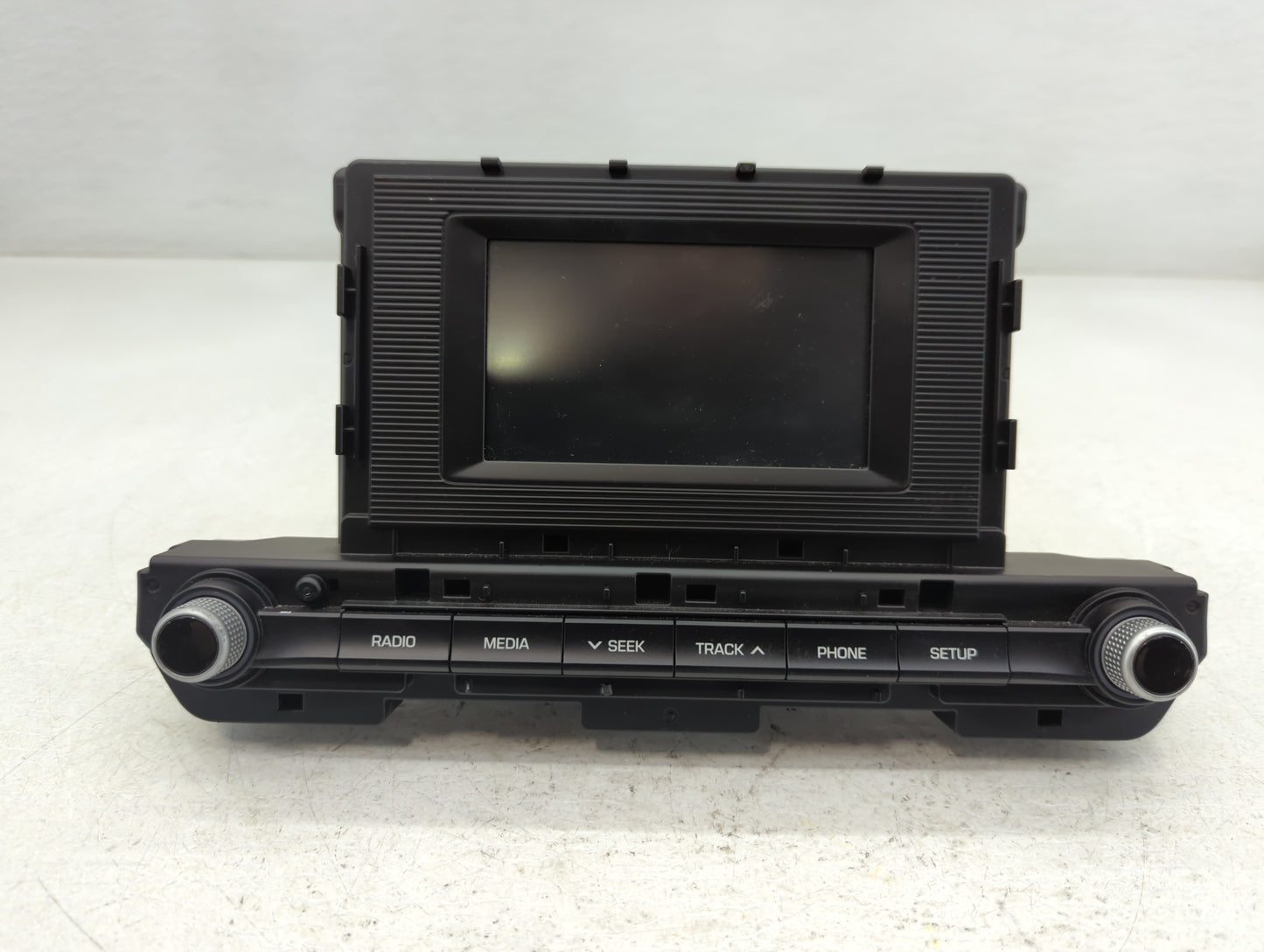 2019-2020 Hyundai Elantra Am Fm Cd Player Radio Receiver - Oemusedautoparts1.com