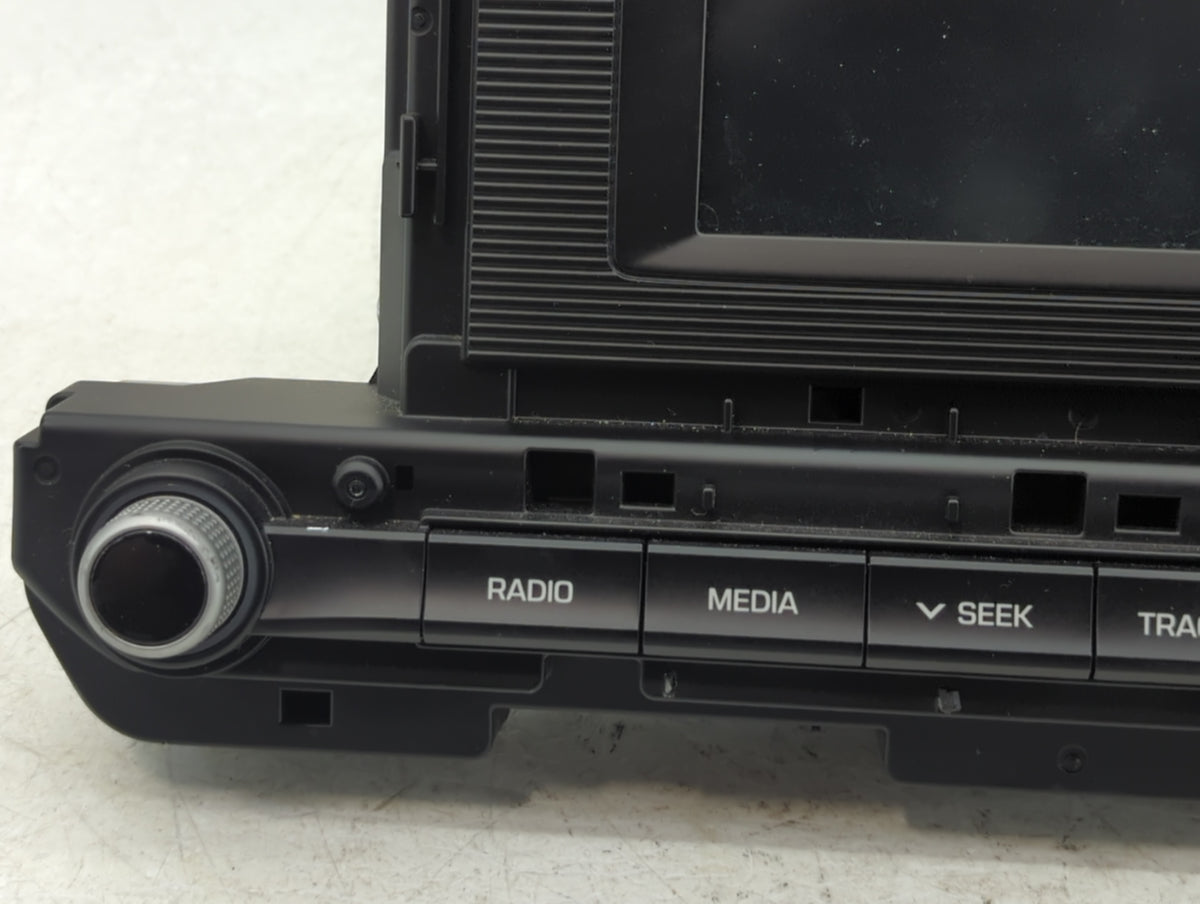 2019-2020 Hyundai Elantra Am Fm Cd Player Radio Receiver 763688 - Oemusedautoparts1.com
