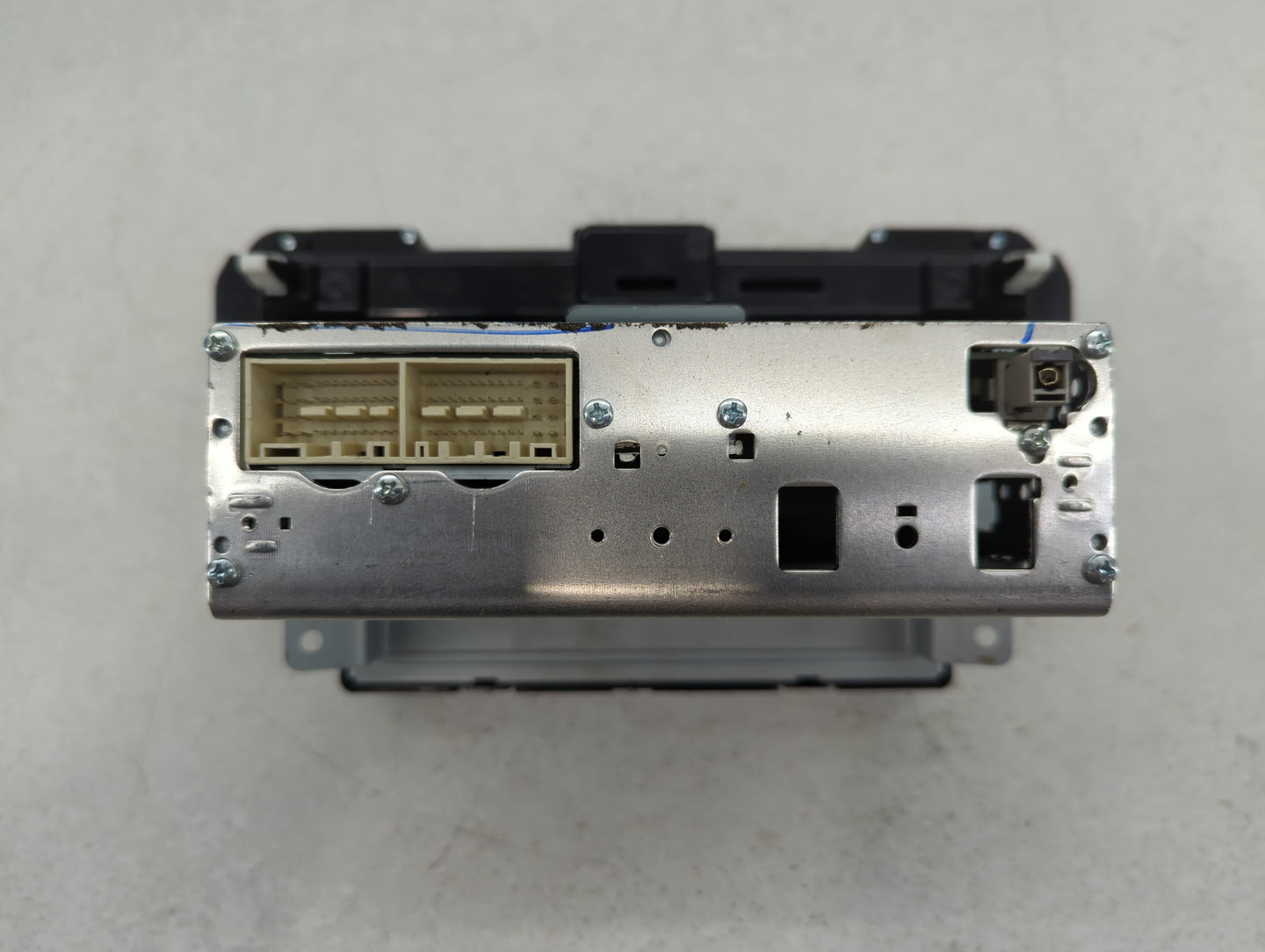 2019-2020 Hyundai Elantra Am Fm Cd Player Radio Receiver - Oemusedautoparts1.com