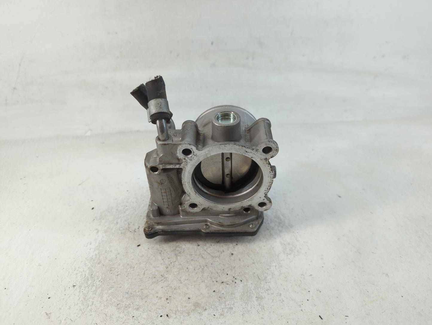 2011-2020 Hyundai Elantra Throttle Body P/N:35100-2E000 Fits Fits 2011 2012 2013 2014 2015 2016 2017 2018 2019 2020 2021 OEM