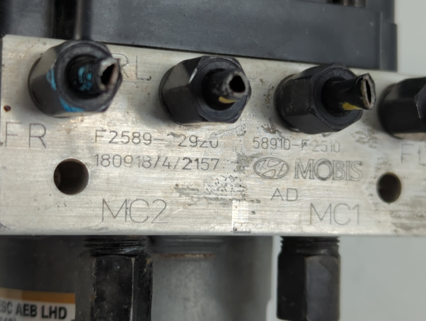2019 Hyundai Elantra ABS Pump Control Module Replacement P/N:F2589-22920 Fits OEM Used Auto Parts - Oemusedautoparts1.com